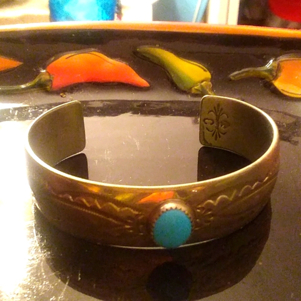Beautiful automatic silver and turquoise bracelet